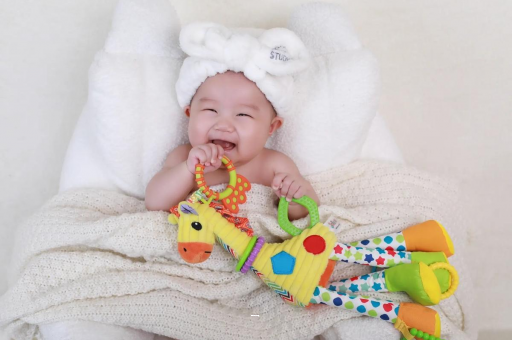 曲靖宝宝为什么会吐奶