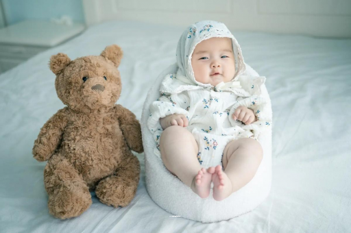 曲靖宝宝吐奶是什么原因